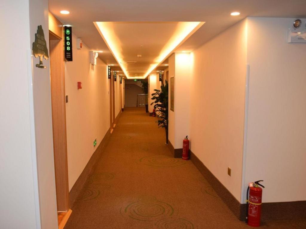 Greentree Inn Zhengzhou Xinzheng City Longhu Town Xiangyun Road Express Hotel מראה חיצוני תמונה