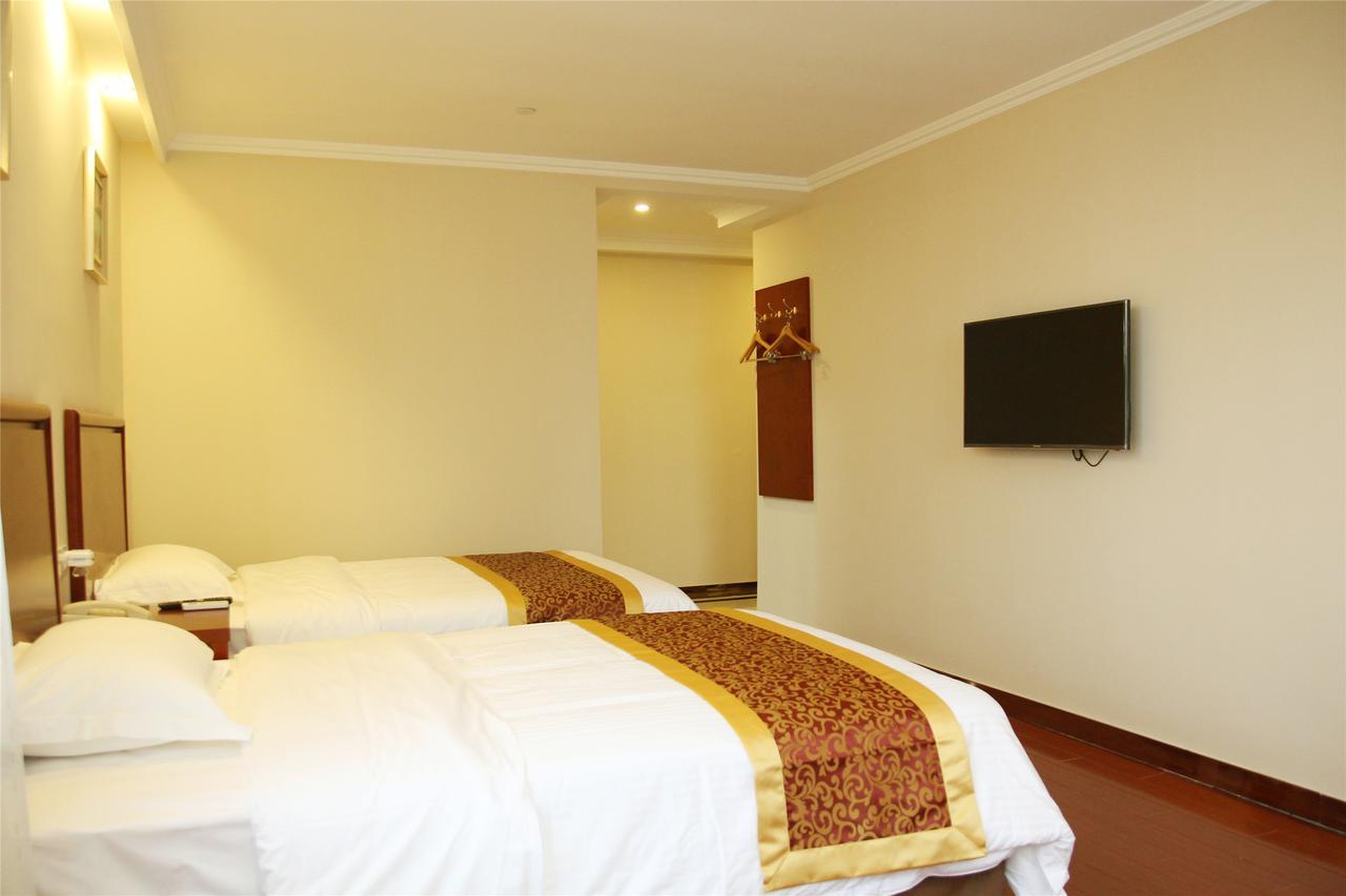 Greentree Inn Zhengzhou Xinzheng City Longhu Town Xiangyun Road Express Hotel מראה חיצוני תמונה