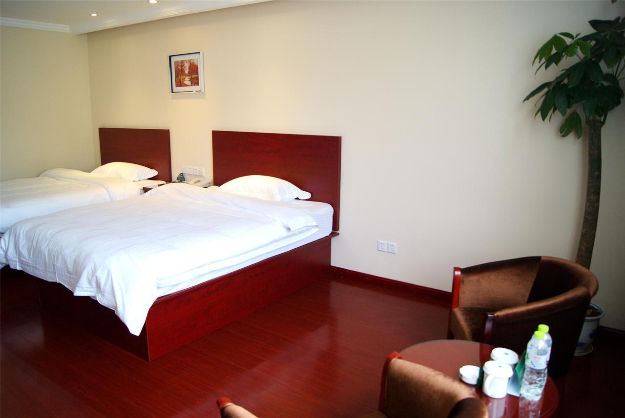Greentree Inn Zhengzhou Xinzheng City Longhu Town Xiangyun Road Express Hotel מראה חיצוני תמונה