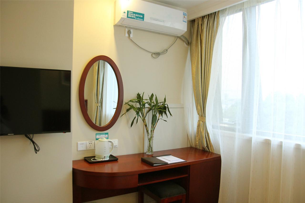 Greentree Inn Zhengzhou Xinzheng City Longhu Town Xiangyun Road Express Hotel מראה חיצוני תמונה